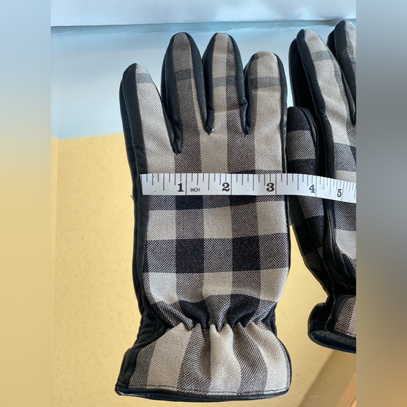 Womens BURBERRY LUREX/Black Leather Lowery Check Gloves/Generous size 6.5-7🔥EUC - Picture 8 of 16